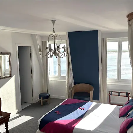 Le Duguesclin Hotel