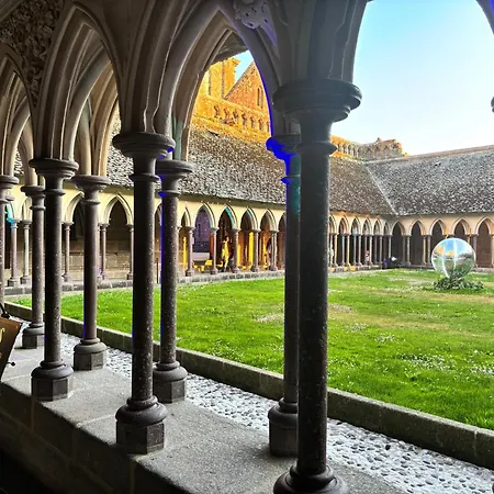 Hotel Le Duguesclin 2*