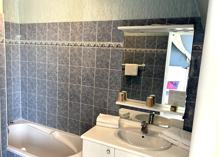 Hotel Le Duguesclin 2*