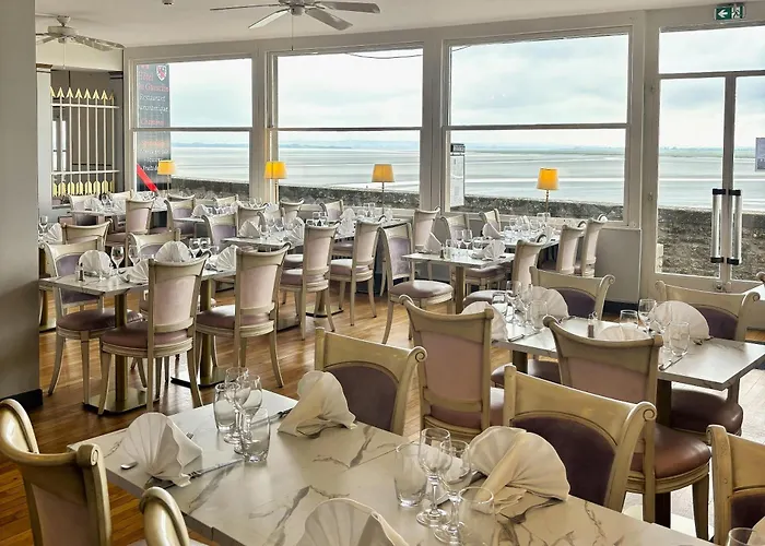 Hotel Le Duguesclin 2*